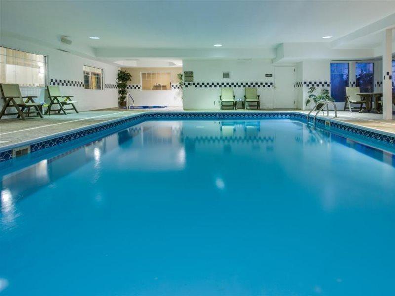 Country Inn & Suites By Radisson, Bloomington-Normal Airport, Il Екстериор снимка