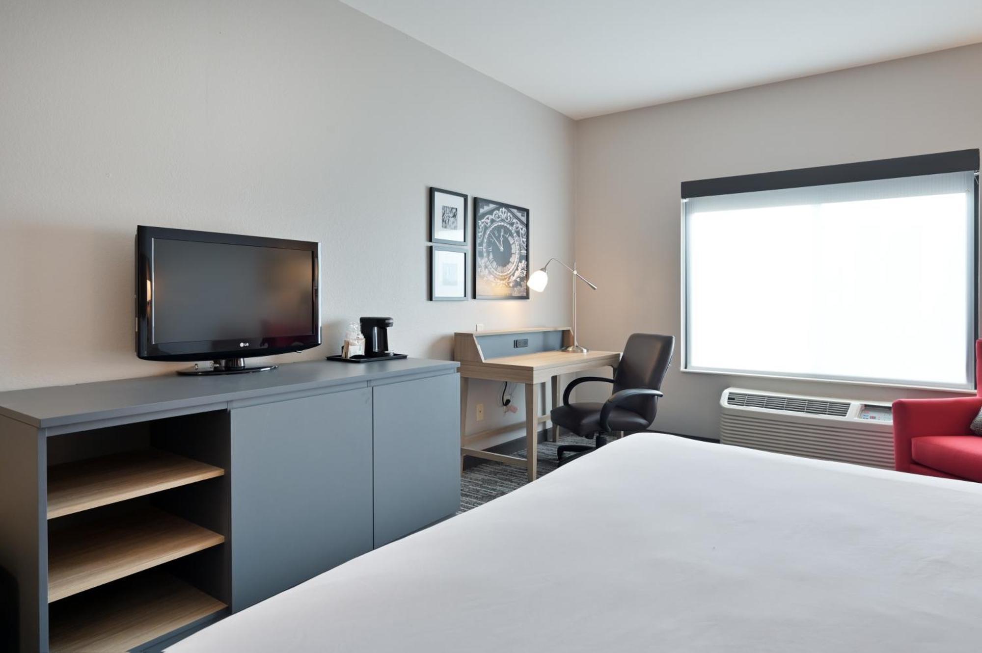 Country Inn & Suites By Radisson, Bloomington-Normal Airport, Il Екстериор снимка