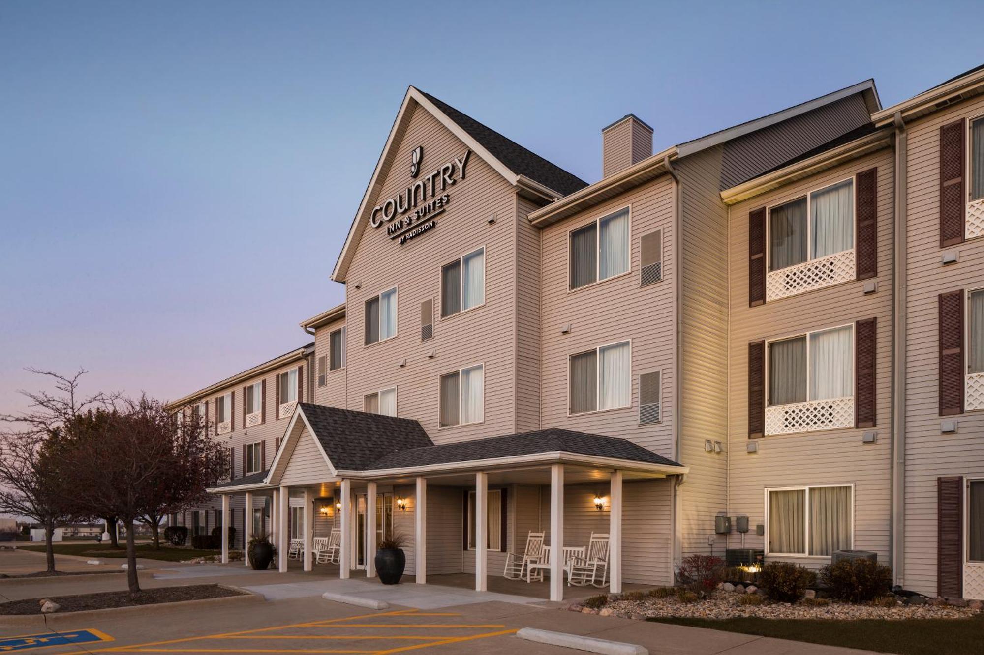 Country Inn & Suites By Radisson, Bloomington-Normal Airport, Il Екстериор снимка